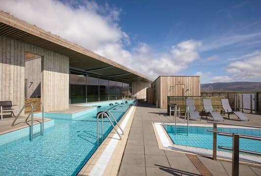 Private 9-Hour Golden Circle Tour with Geothermal Exhibition, Fridheimar & Spa from Reykjavik
