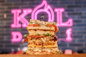 Kol Delí offers delicious deli sandwiches