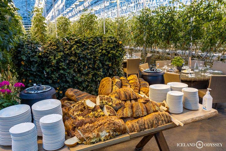 Christmas 8-Hour Golden Circle Tour and Meeting Santa with Transfer from Reykjavik