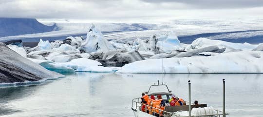 glacier lagoon boat tour .jpg
