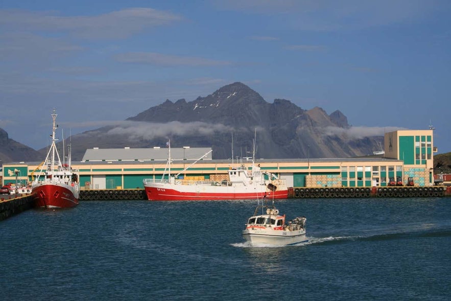 Прогулка по гавани Хёбна &mdash; одно из лучших занятий в городе.