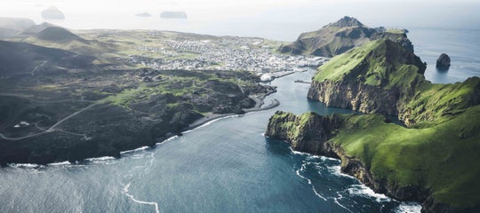 Vestmannaeyjar_Town_Small_16.jpg