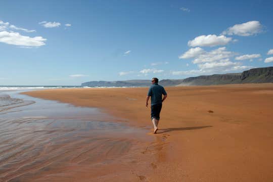 Reliable 3.15-Hour Bus Transfer from Isafjordur to Brjanslaekur Port