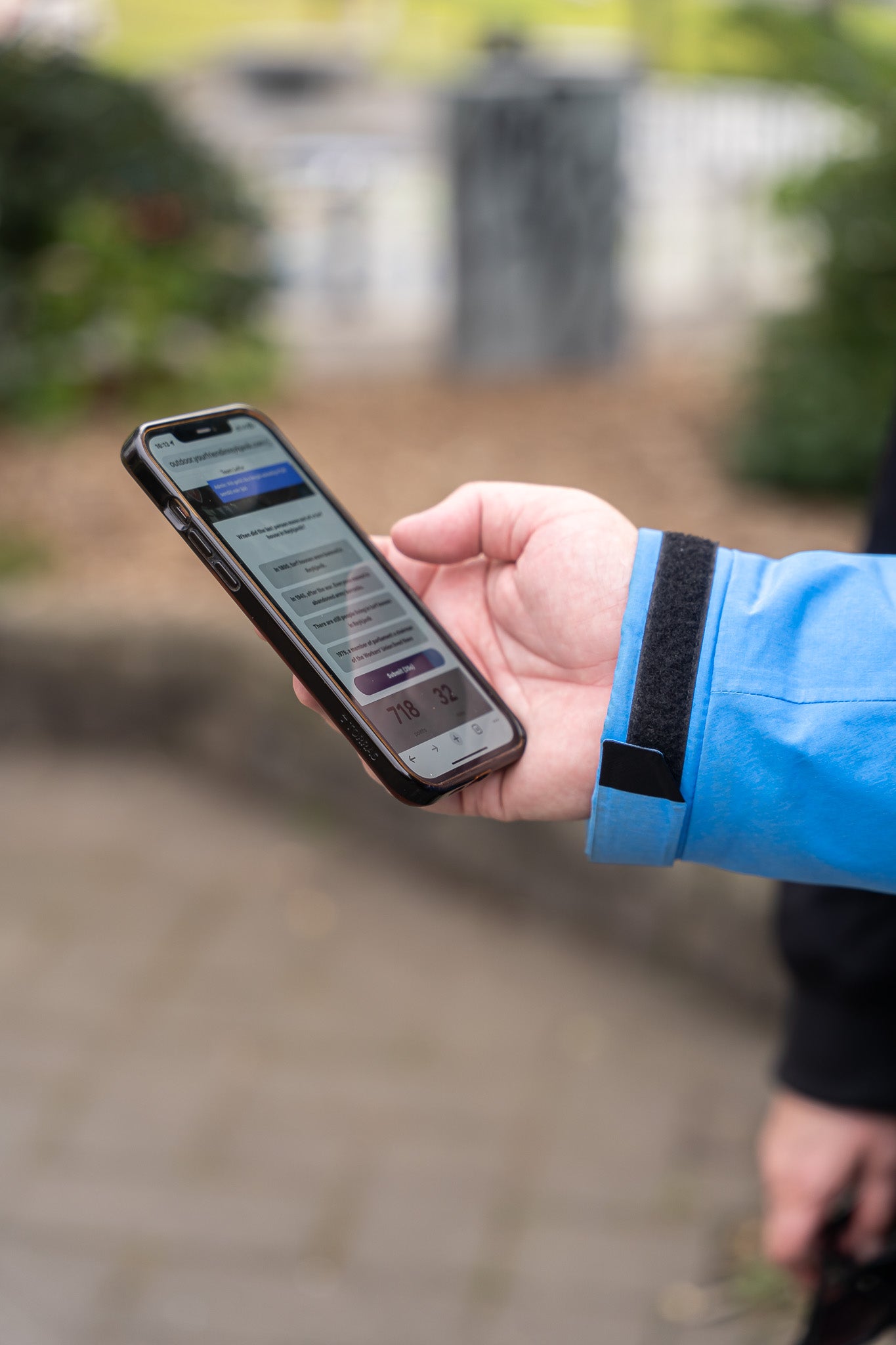 A QR code will be given to the teams, marking the start of the Reykjavik Quiz Scavenger Hunt.