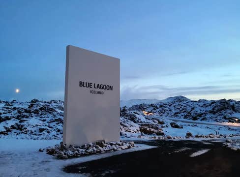 Private Tour of Reykjanes Peninsula with Blue Lagoon Access from Reykjavik