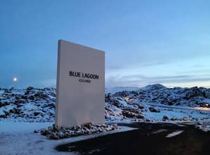 Private Tour of Reykjanes Peninsula with Blue Lagoon Access from Reykjavik