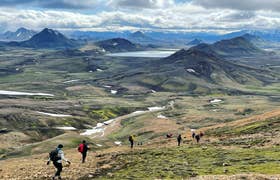 All-Women Laugavegur Trail Hiking Tour for Six Days with Meals and Mountain Huts