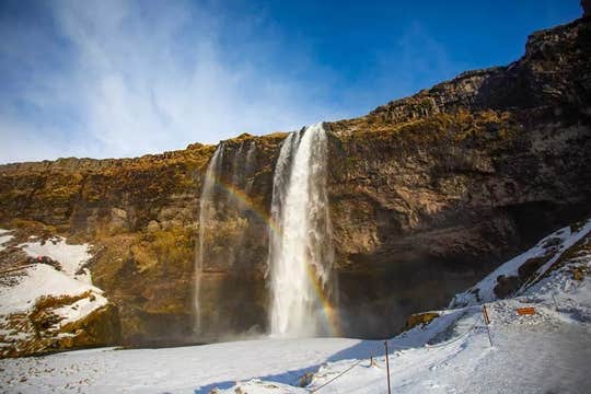 One-Week Full Circle Guided Ring Road Tour