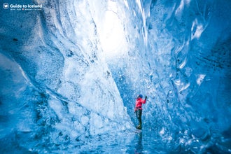 La prodigiosa Cueva de Hielo del Oeste posee increíbles paredes de color azul.