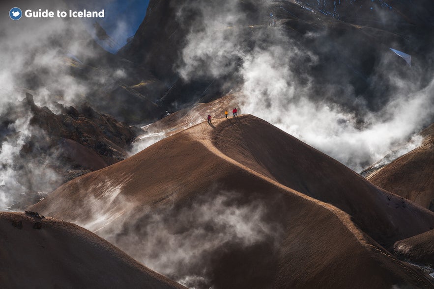 Experience Icelandic nature with Guide to Iceland