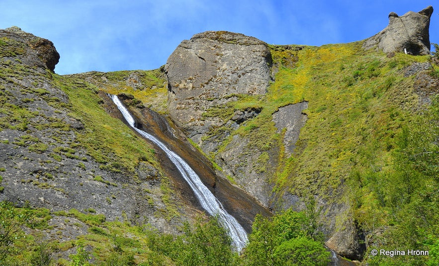 Systrafoss waterfall in Kirkjubæjarklaustur Systrafoss waterfall in Kirkjubæjarklaustur