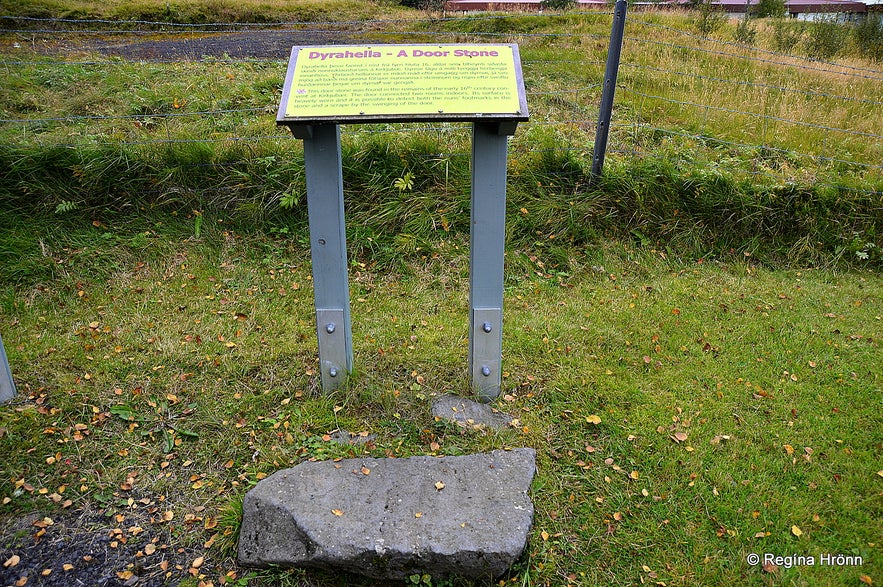 The stone at Kirkjubæjarklaustur with the footprints of the nuns