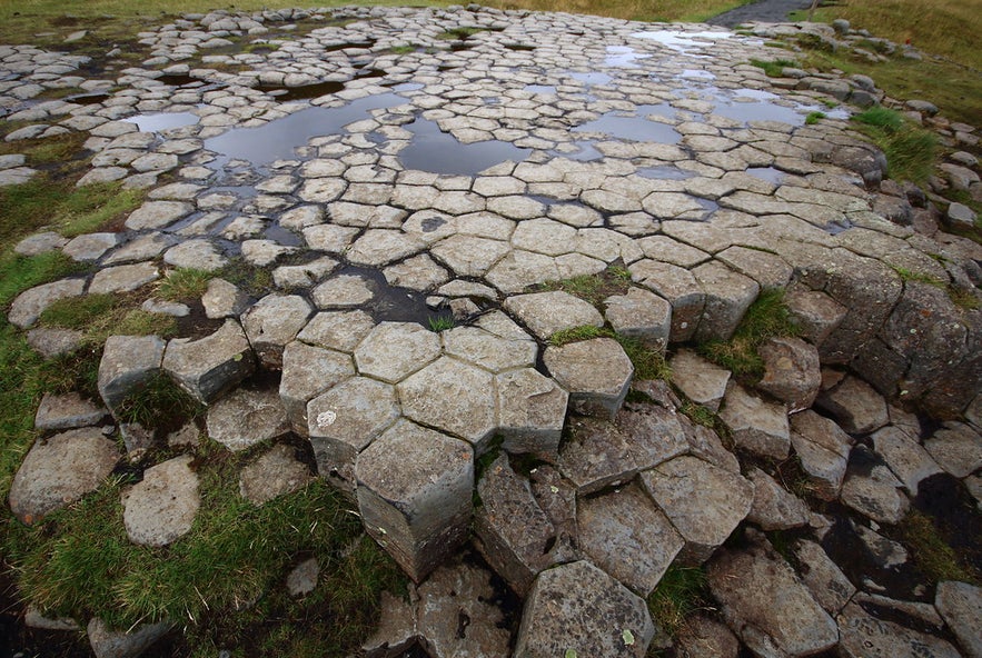 Despite its artificial appearance, Kirkjugólfið is an entirely natural phenomena.