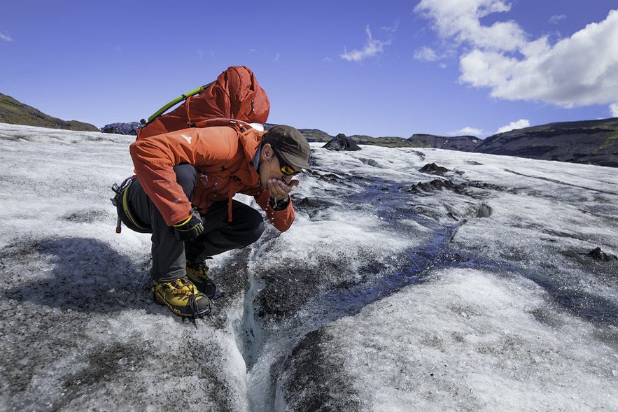 Sólheimajökull est le glacier le plus visité d'Islande, ouvert toute l'année et raisonnablement proche de Reykjavík.