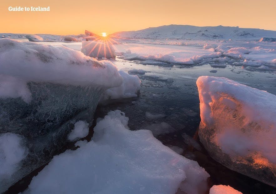 Jokulsarlon is a glacier lagoon that offers boat tours.