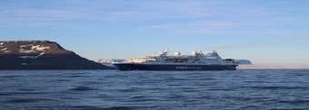 Ultimate Guide to Iceland Shore Excursions by Cruise Port