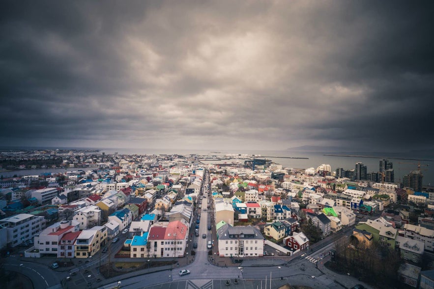 101 Reykjavik är centrala staden.