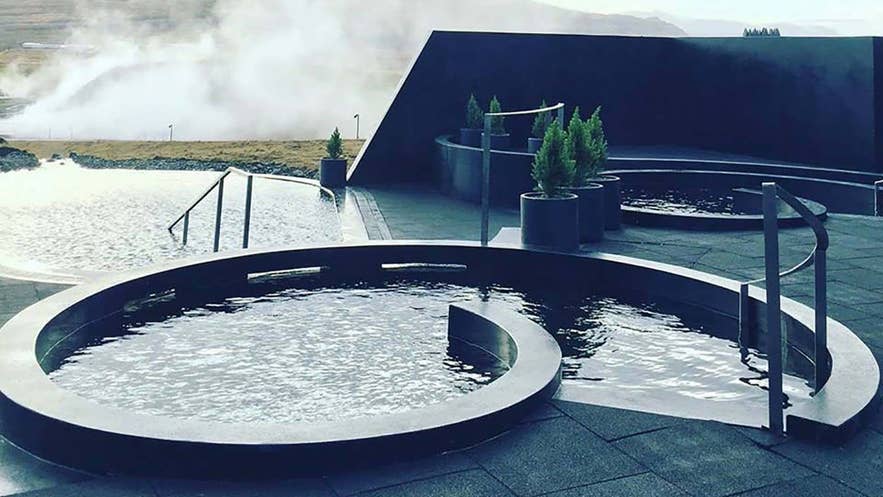 Le Krauma Spa est l’un des meilleurs spas de l’ouest de l’Islande avec ses bains à remous.