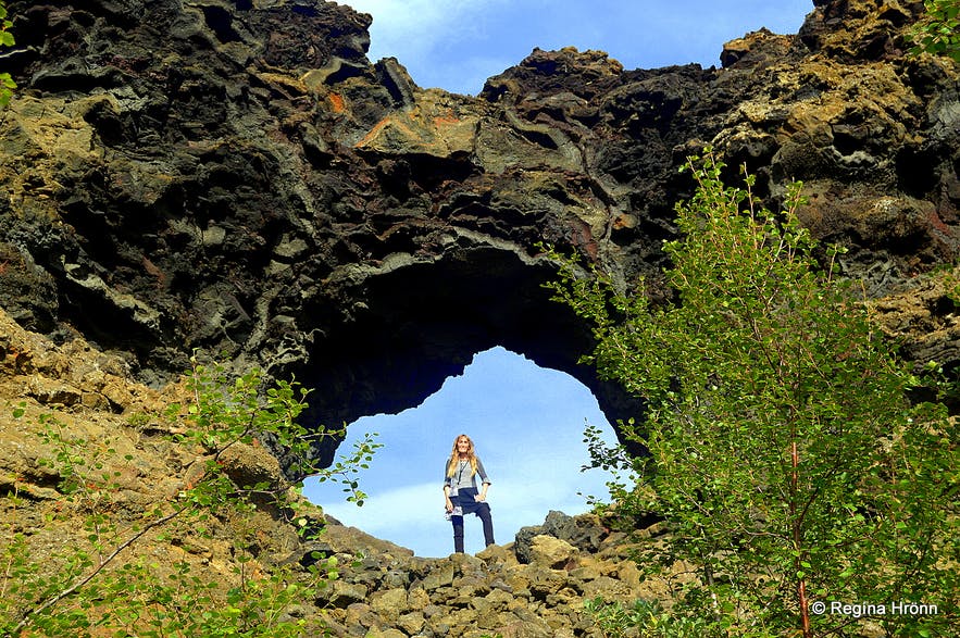 Dimmuborgir to inaczej „Mroczna Twierdza”.