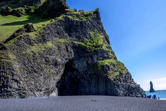 Private Diamond Beach and Jokulsarlon Glacier Lagoon Tour in Iceland’s South Coast from Reykjavik