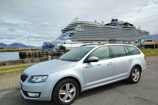 Private Transfer from Keflavik Airport to Reykjavik with Hotel Drop-off