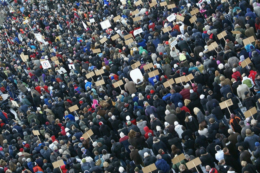 The Kitchenware Protests once again showed that the citizens of Reykjavík are more than willing to stand up to their government.