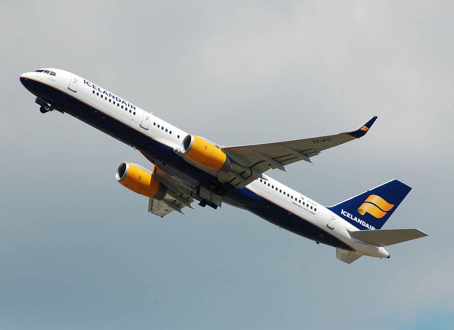 冰岛航空(Icelandair)飞机起飞飞往冰岛。