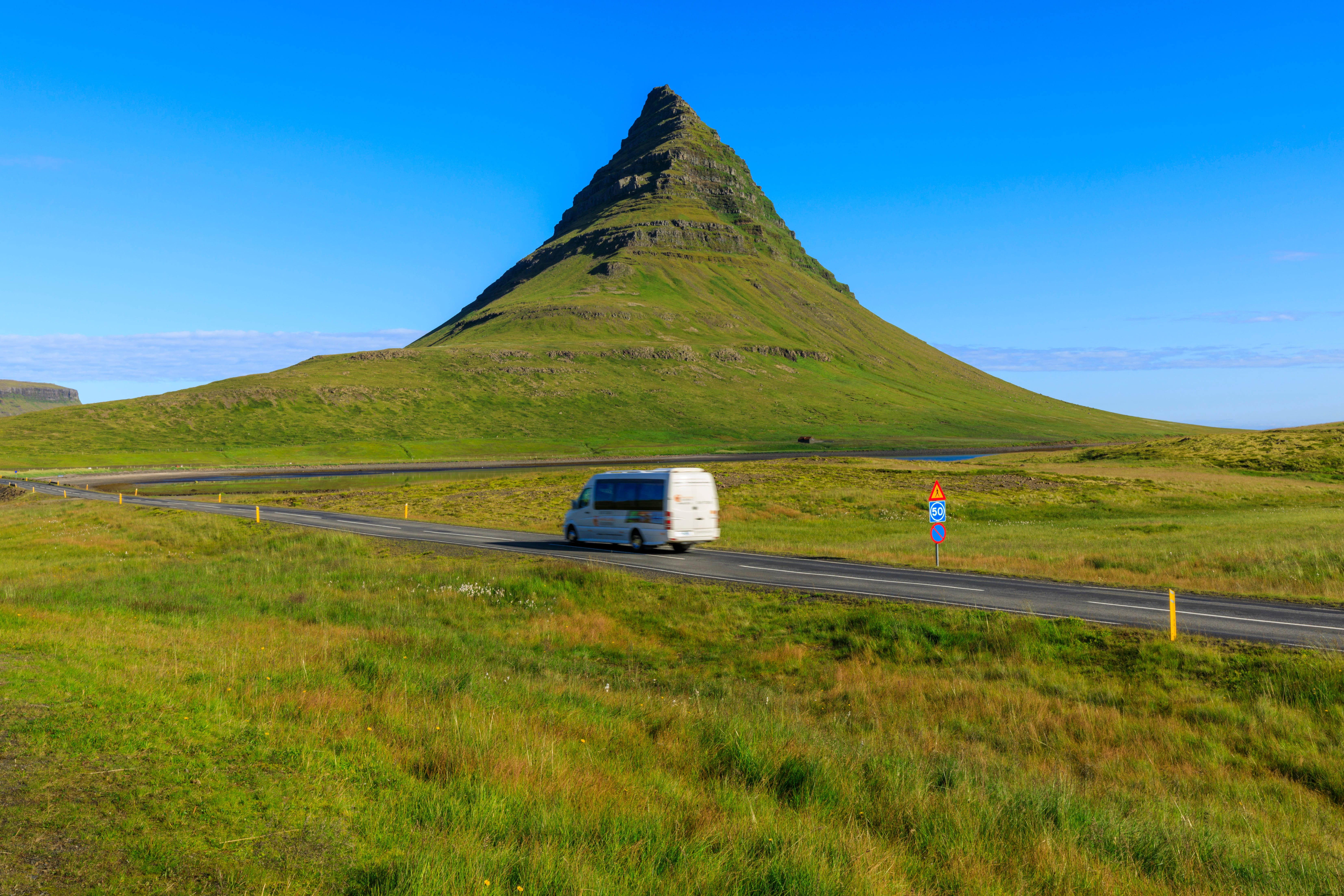 Cheap Bus Tours in Iceland