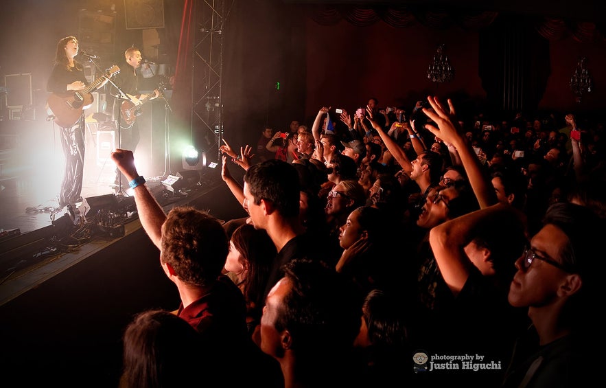 Of Monsters and Men s'est formé à Reykjavik, en Islande, en 2010.