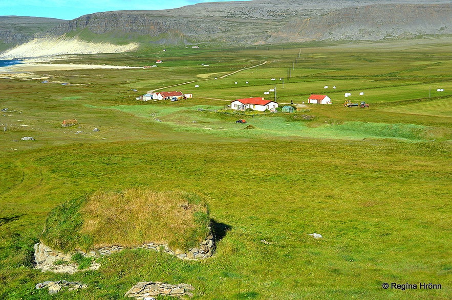 Kollsvík - the old turf outhouse and Láganúpur farm