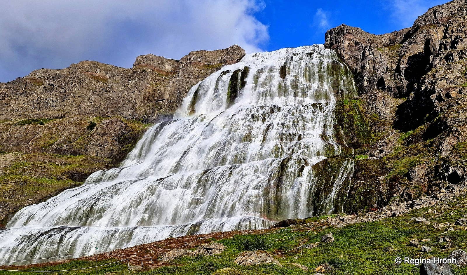 イトキンソン The magnificent Dynjandi Waterfall - the Jewel of the Westfjords