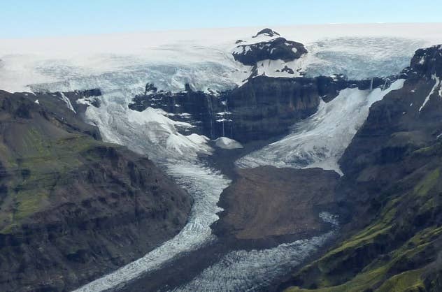 Morsarjokull glacier descending into Morsardalur Valley, source of the Morsarfoss Waterfall.
