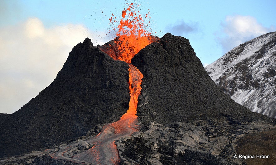 The volcanic eruption in Geldingadalir