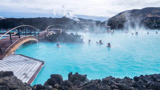 Exciting 4-Hour Private Driving & Blue Lagoon Tour from Reykjavik