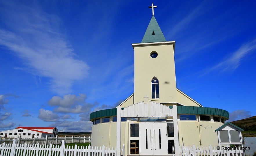 Reykjahl&iacute;&eth;arkirkja church M&yacute;vatn