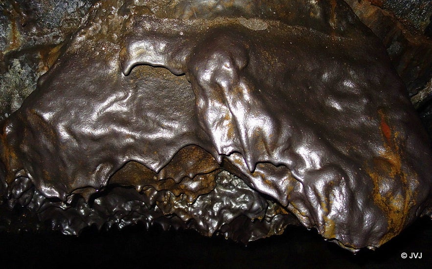 Leiðarendi cave South-Iceland