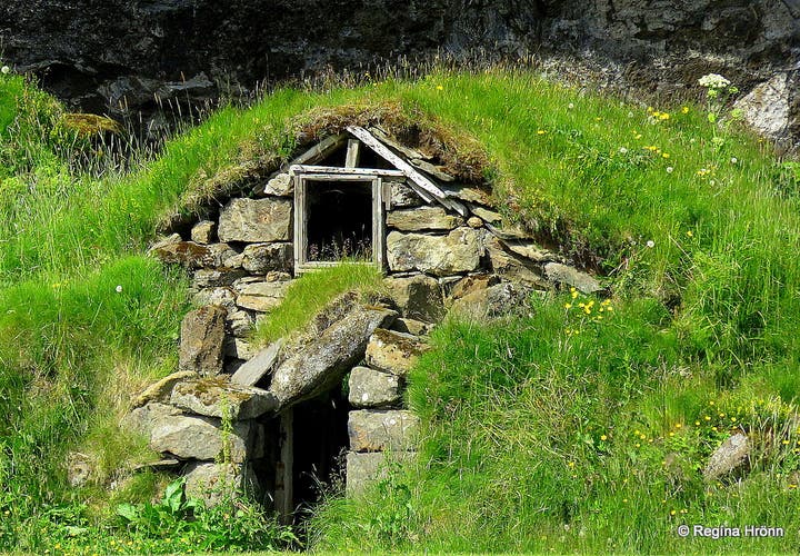 Drangurinn in Drangshlíð and the Elves in South Iceland - Icelandic Folklore