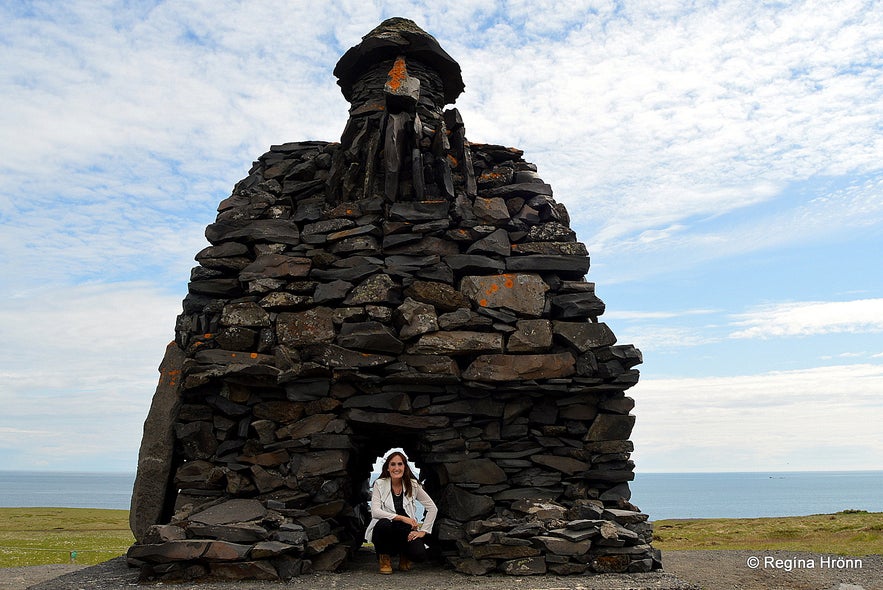 Regína with Bárður Snæfellsás Arnarstapi