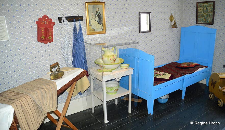 Inside Húsið - the House in Eyrarbakki Inside Húsið - the House in Eyrarbakki