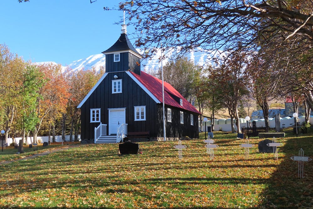 Munkaþverárkirkja.jpg