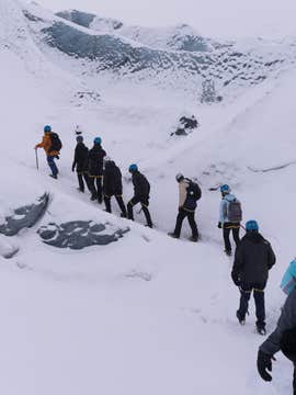 3-Day Golden Circle to Jokulsarlon Glacier Lagoon Tour with Glacier Hike and Northern Lights Hunt