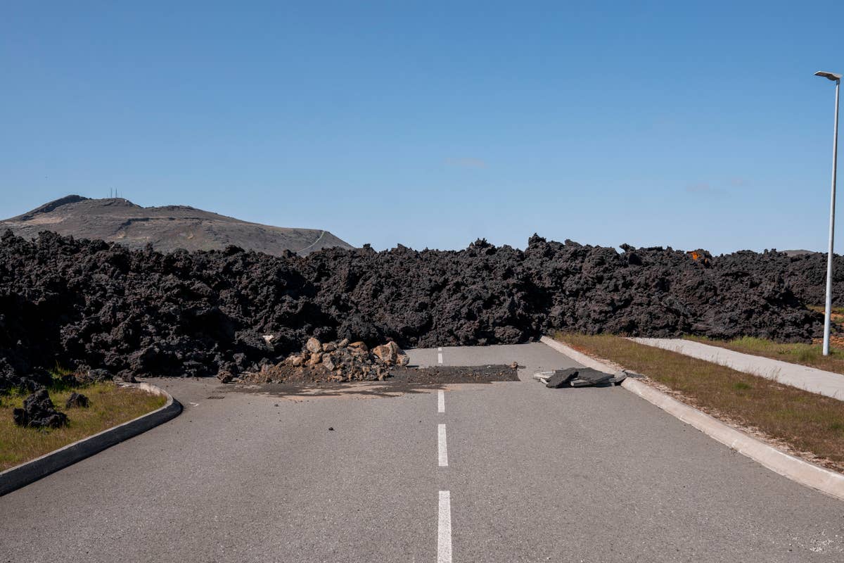 Volcano Tour of Grindavik & Krysuvik with Transfer from Reykjavik ...