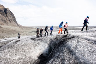 Amazing 4.5-Hour Glacier Hiking Tour in Vatnajokull with Super Jeep from Jokulsarlon Lagoon