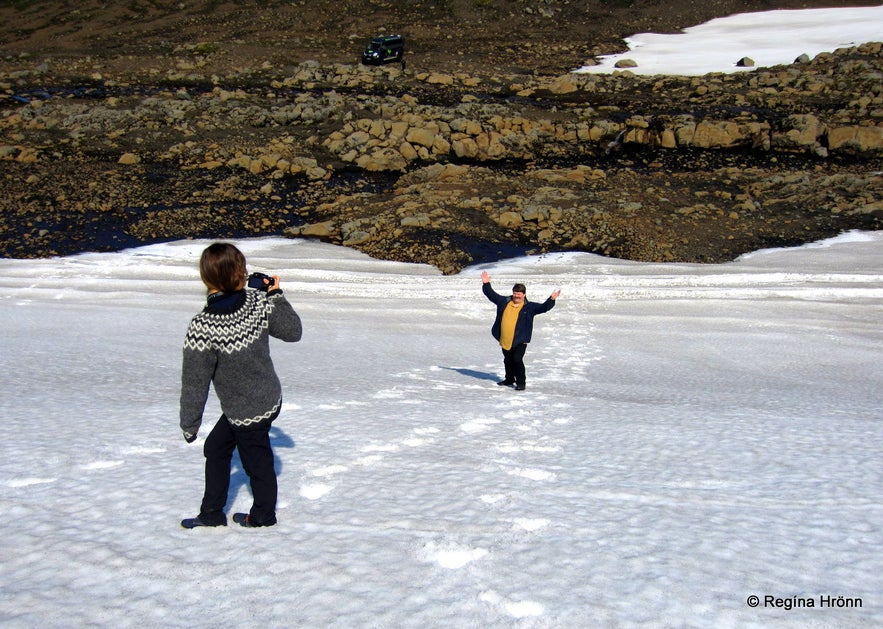 Eyjafjallajökull Volcano and Þórsmörk in a Super Jeep - an Adventure in Iceland