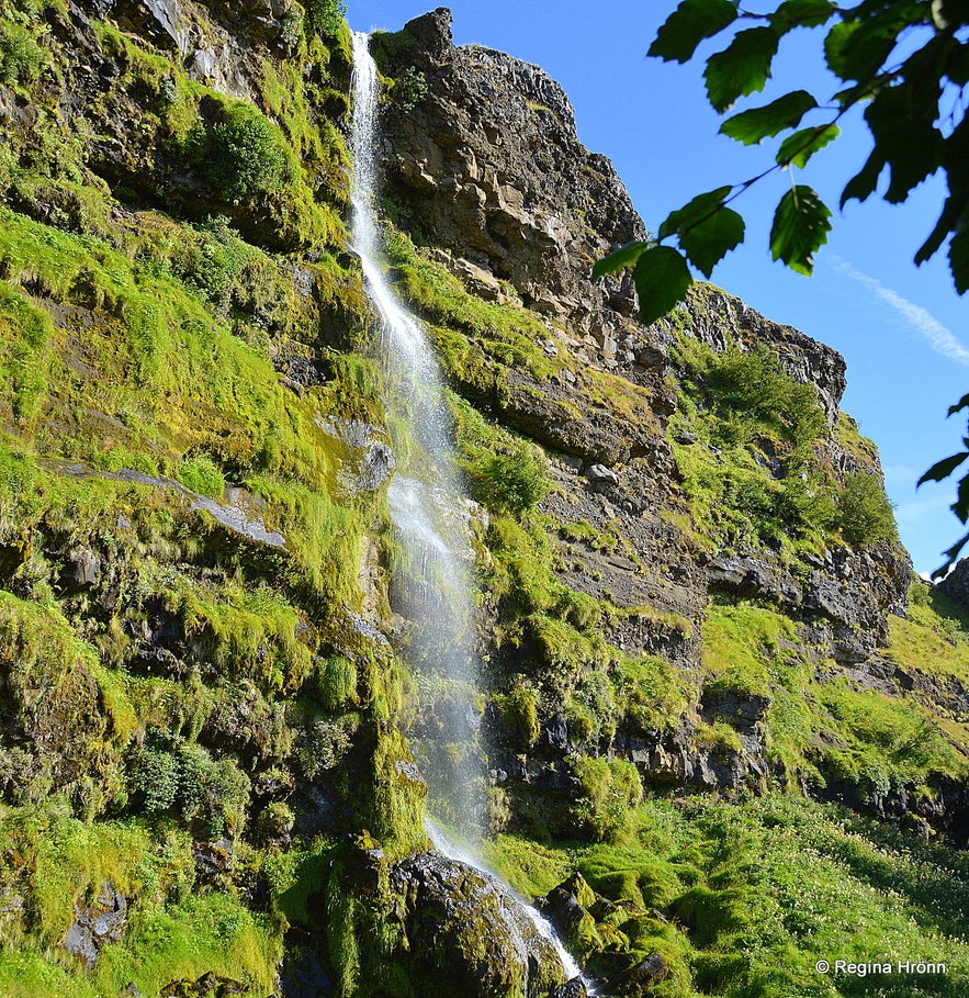 A waterfall in Þorsteinslundur grove