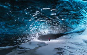 2-Day South Coast Winter Tour to Jokulsarlon Glacier Lagoon & Crystal Blue Ice Cave