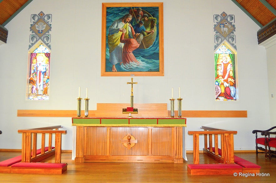 Inside Grundarfjarðarkirkja church