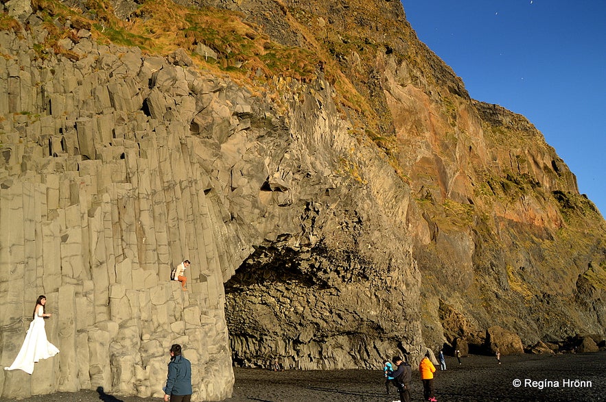 Extremely dangerous Waves by Reynisfjara and Kirkjufjara black Beaches in South-Iceland!