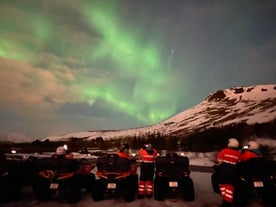 Guidad 2-timmars norrskenstur med ATV med transfer från Reykjavik