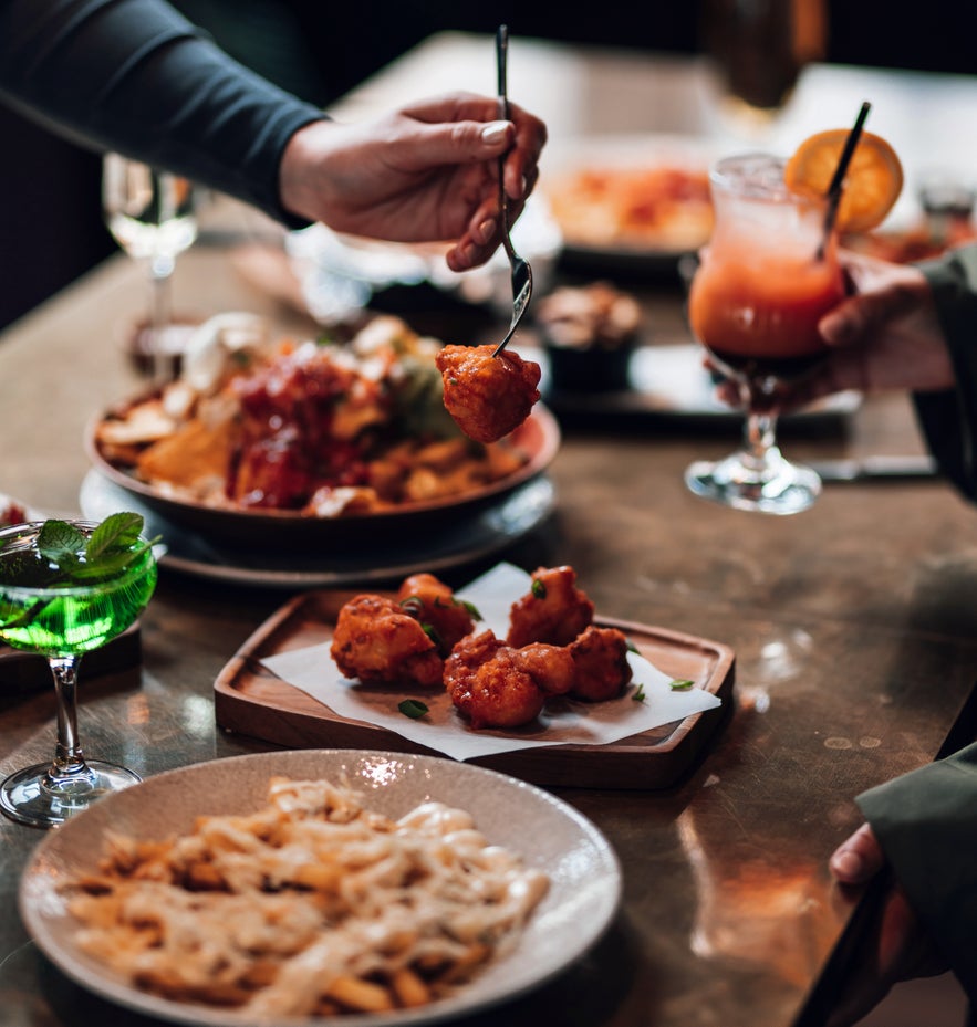 For those who prefer a light meal, the bar snack menu at Jörgensen is the perfect choice.